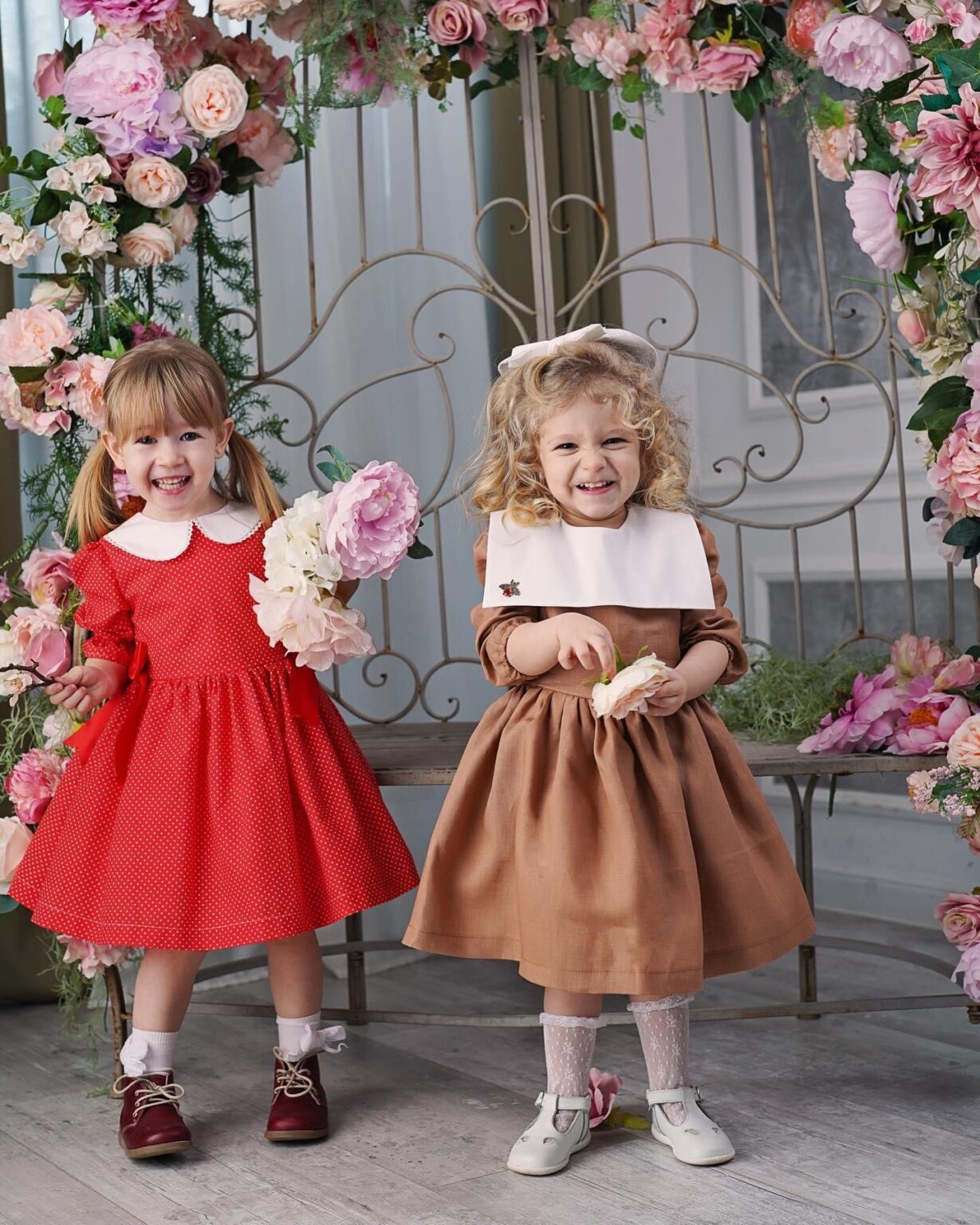 Rochita Scufita Rosie, Little Rose