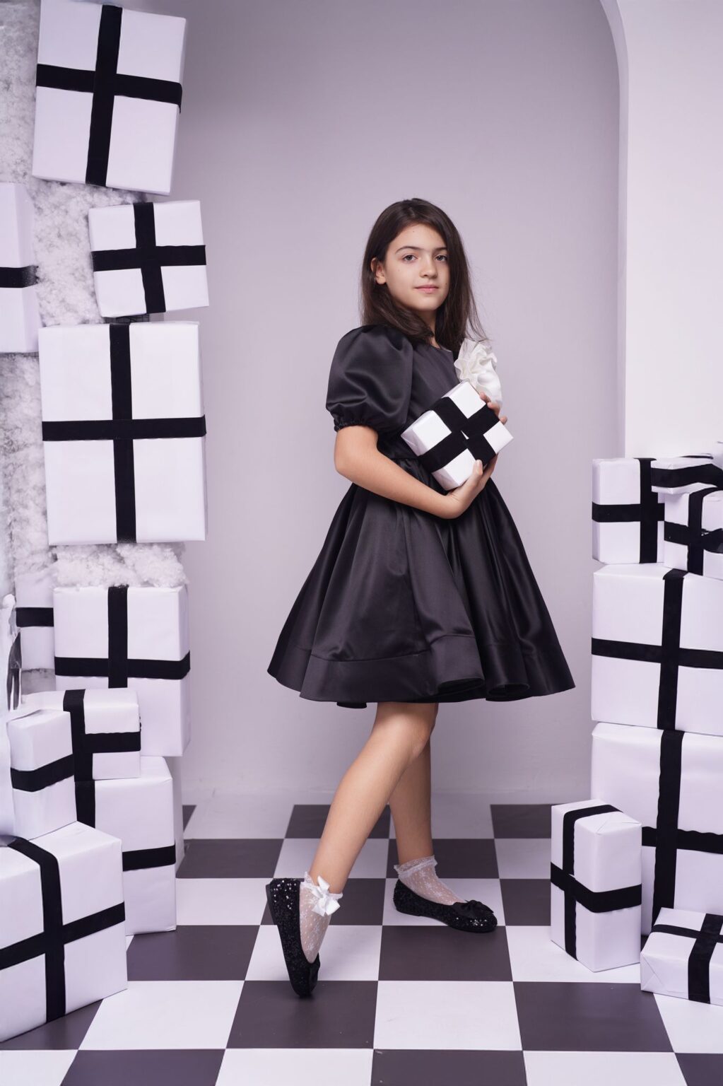 Rochia Selia Black, Little Rose