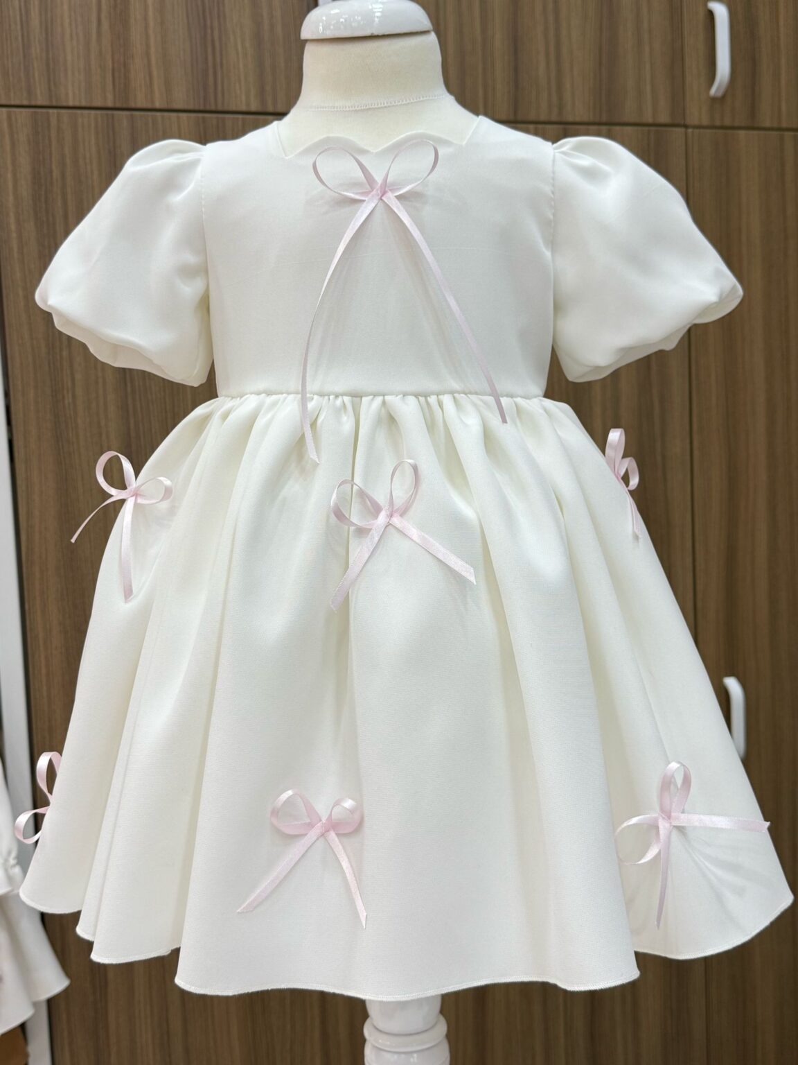Rochita Adania White fundite, Little Rose