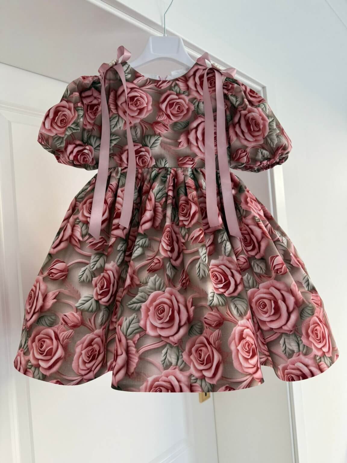 Rochie Cleopatra, Little Rose