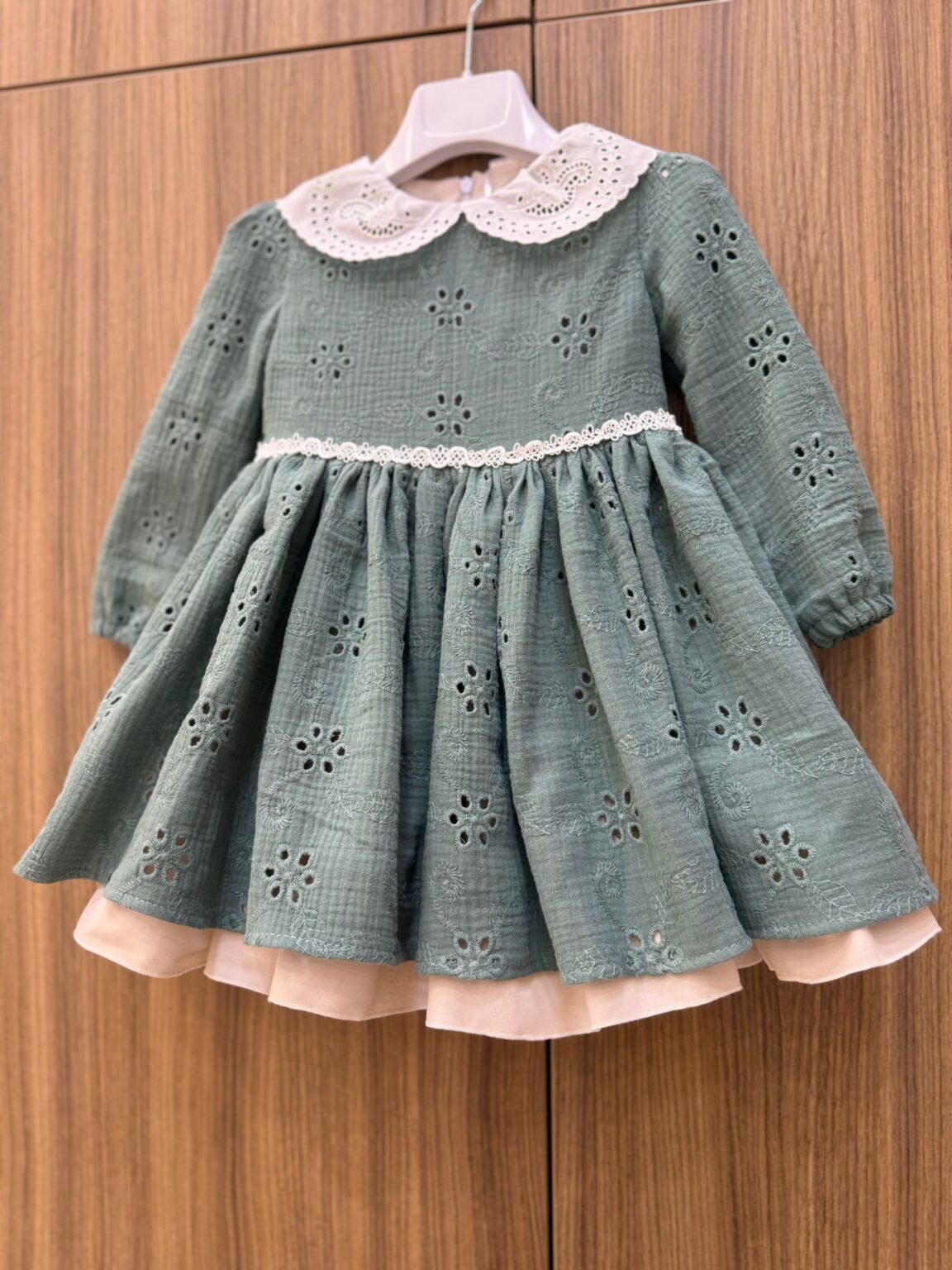 Rochita Linda verde, Little Rose